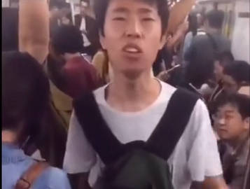 兄弟们好,我姓马,我叫马牛逼,你知道我有多牛逼吗？,我敢吃屎,你们谁敢吗？,我就敢吃！,我每天吃三斤屎,越吃越牛逼！-恶搞