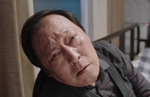 [都挺好]苏大强：我不吃不喝只要钱