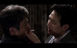 你想对我做什么？！,做什么啊！,你小子 完全变成混混了啊！,姜科长,李子成-新世界,李政宰,gif,动图