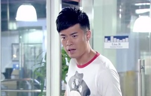 丽萨,枉我对你这么信任,年复一年任劳任怨的工作,没有功劳也有苦劳吧-曾小贤,爱情公寓,gif,动图