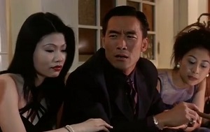 你真TM是孬种诶,当年你那么勇敢的砍丧波,现在胆子越来越小了,你是不是嗑药了？-龙在江湖,郑浩南,gif,动图