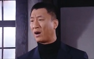 [刀锋1937]郑树森孙红雷嘲讽黑帮老大_靠枪吃饭的人连枪都不敢拿_丢不丢人啊