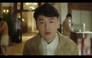 [超时空同居]陆鸣一无所有去银行办贷款_惨遭信贷员无情嘲讽